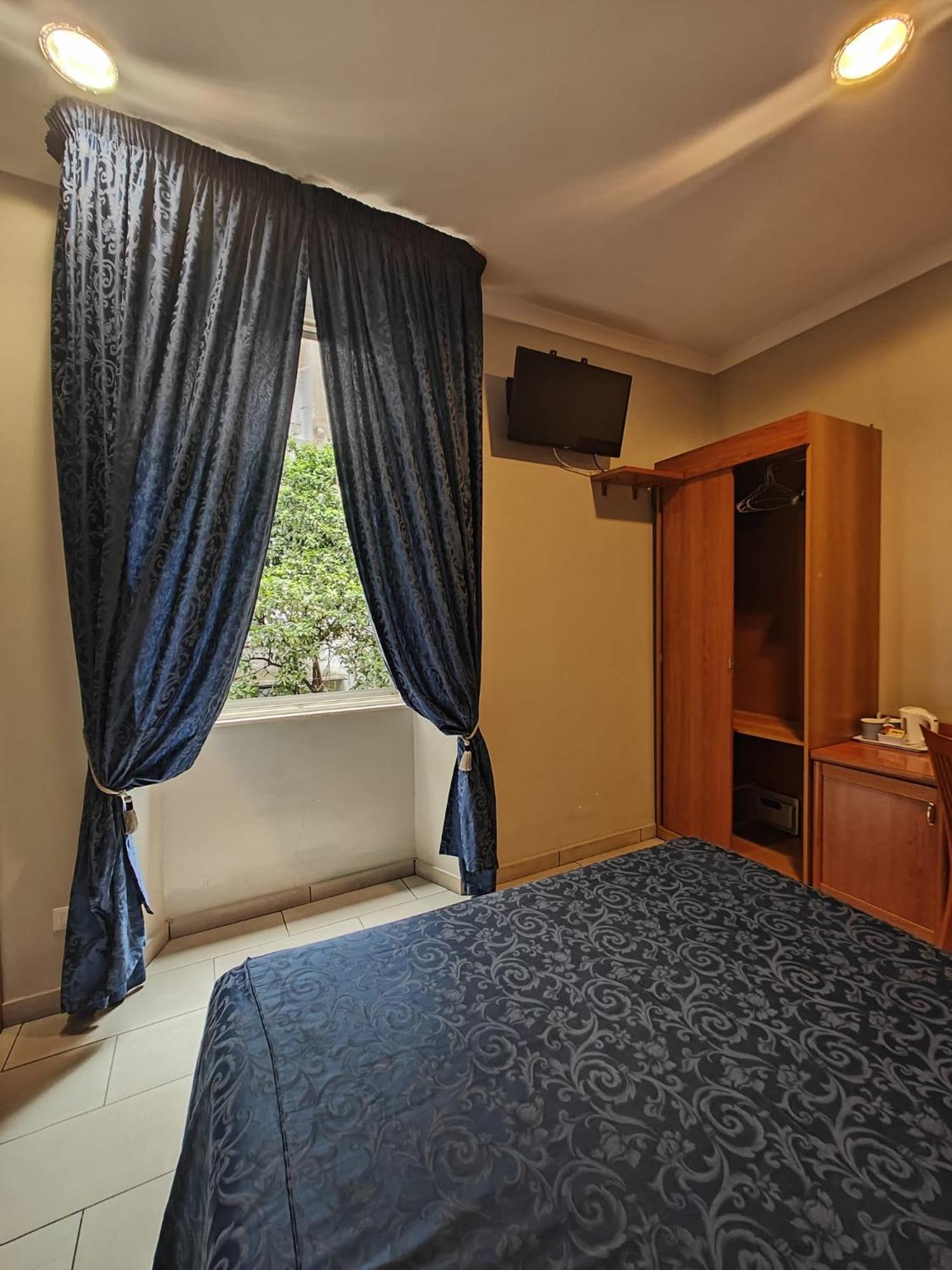 Domus Roxy Guest house Rome