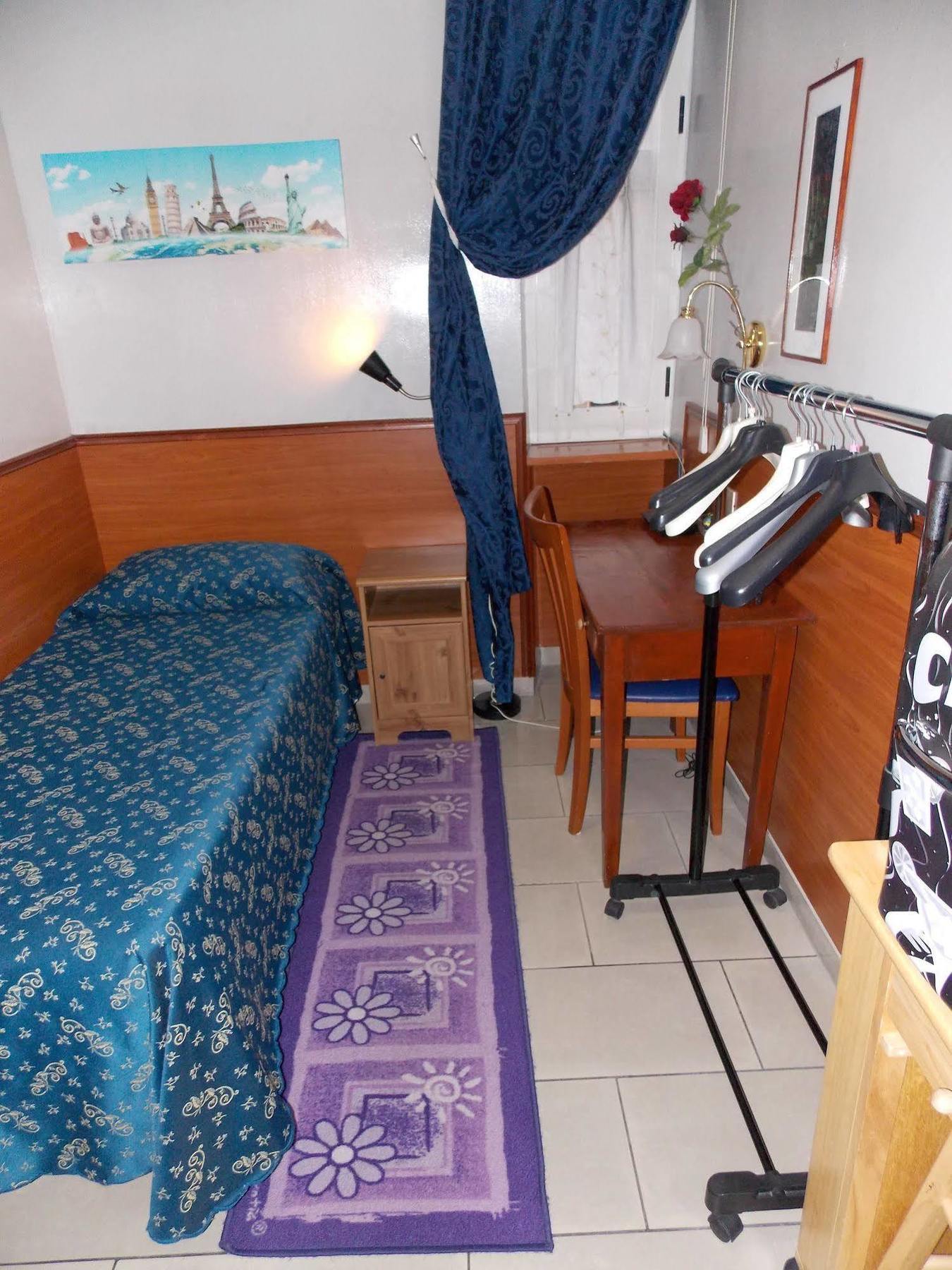 Domus Roxy Guest house Rome